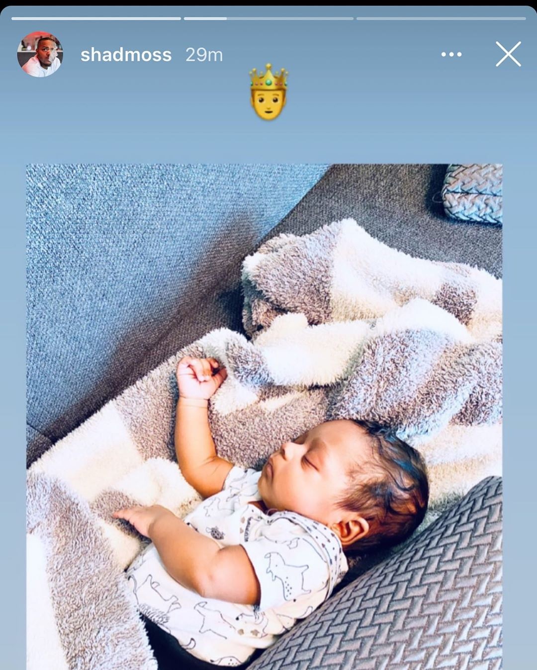 Bow Wow, for months, has been Olivia Sky (@olivia.sky) baby daddy. These rumors have been led by Olivia Sky, herself, who said Bow Wow was her son's father. Given how people have a tendency to exaggerate, many didn't know if she was telling the truth, but Bow Wow has now posted the child on his Instagram, confirming the rumors.