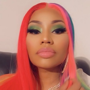 Nicki Minaj called out one of her biggest fans, @alzminaj, on Twitter. Knowing Nicki follows her, @alzminaj shared a photo of a random baby boy, claiming he was Nicki's child, complete with a fake name for the baby. Seeing this, Nicki called @alzminaj out, told her to delete the photo of the baby, and then she blocked the fan.