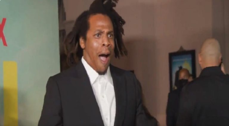 Jay-Z goes viral for his priceless reaction to seeing Kelly Rowland at The Harder They Fall screening
