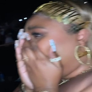Lizzo cried when B2K reunited last night