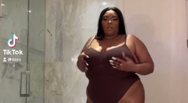 Lizzo gained weight and she brags about it, saying she feels good