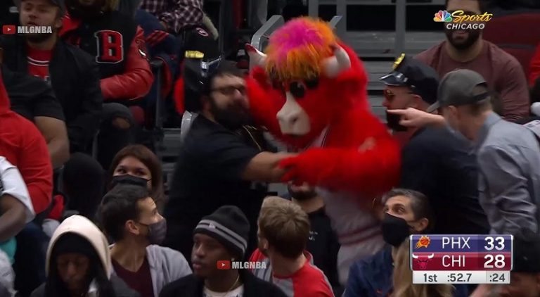 Chicago Bulls' mascot tried to fight Devin Booker