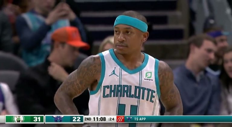 Isaiah Thomas gets standing ovation as Hornets take on Celtics