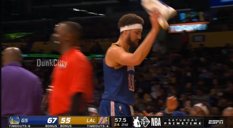 Klay Thompson gets mad and walks off the court after dumb foul