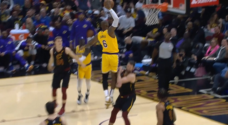LeBron James humiliates Kevin Love with insane dunk on him