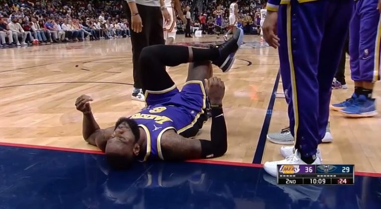 LeBron James injures his ankle in the middle of action