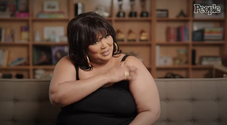 Lizzo says that she is a body icon