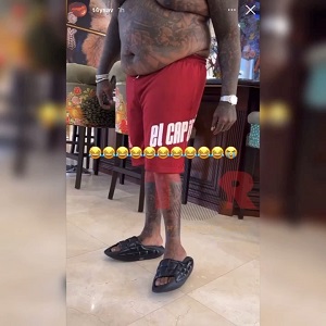Rick Ross shows off his $750 Balmain quilted slides