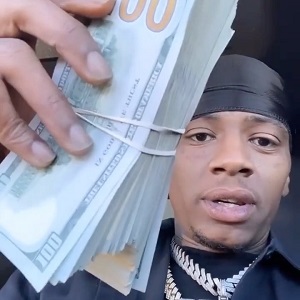 Soulja Boy rants about the bank only letting him withdraw $30K