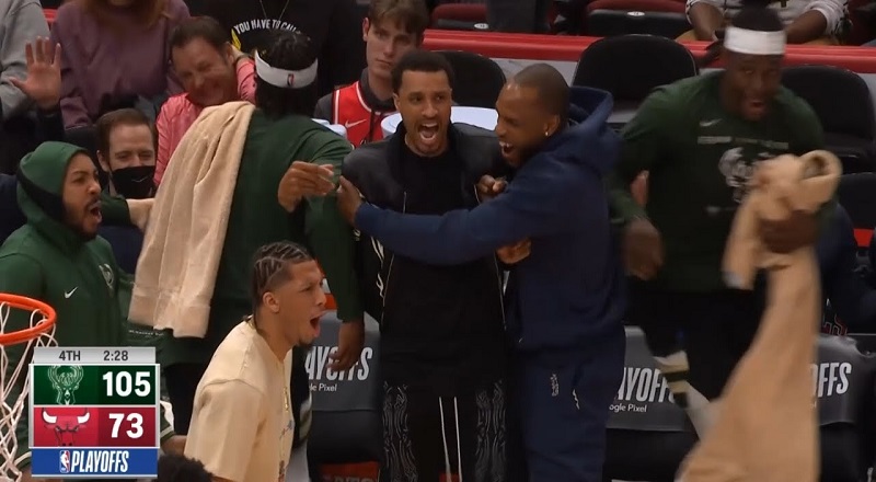 Giannis celebrates after his brother Thanasis dunked on Patrick Williams