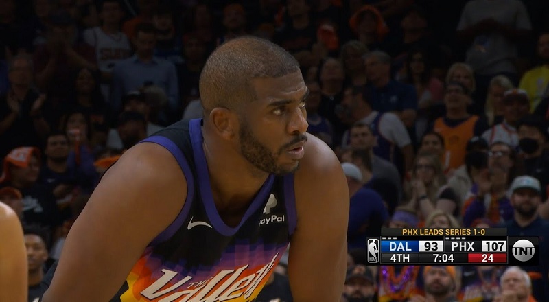 Chris Paul stared down Mavericks' bench after and-1 on Luka Doncic