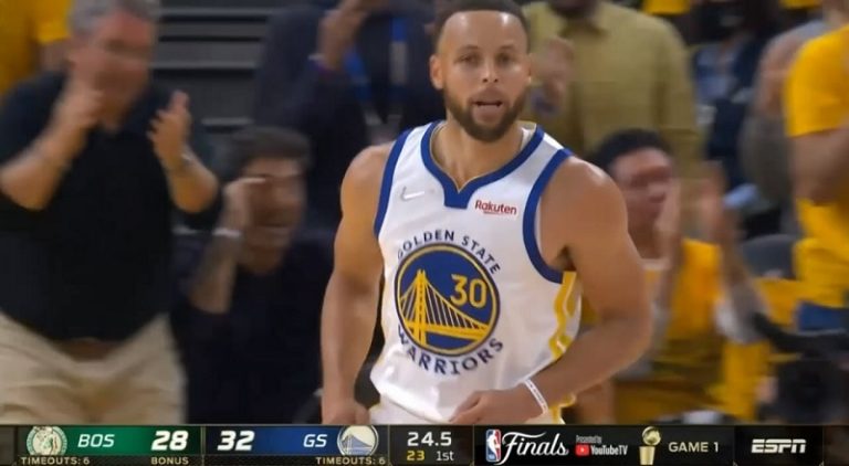 Stephen Curry breaks NBA Finals record for 3 pointers in a quarter
