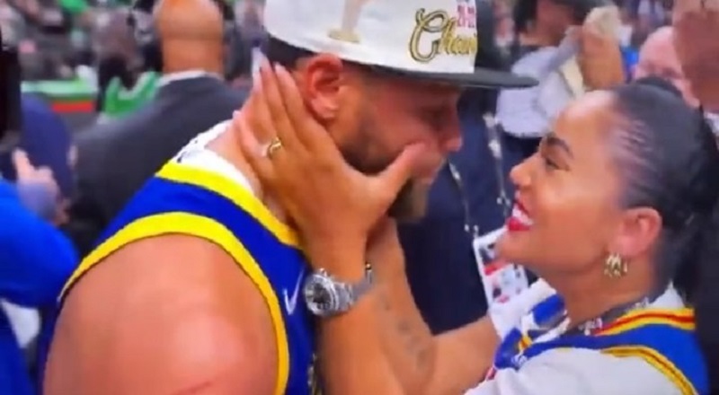 Stephen and Ayesha Curry share celebration kiss after Warriors win title