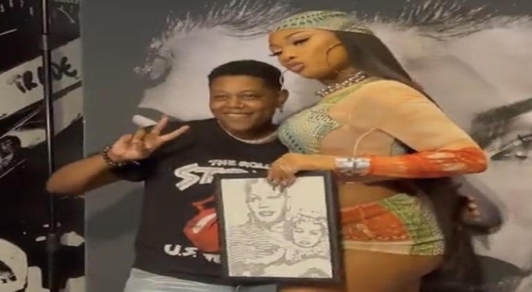 Fan gives Megan Thee Stallion portrait of her and her mother