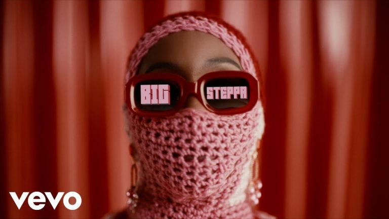 Flo Milli releases "Big Steppa" video