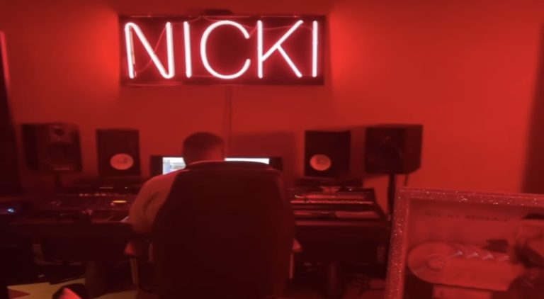 Nicki Minaj teases "Super Freaky Girl" remix