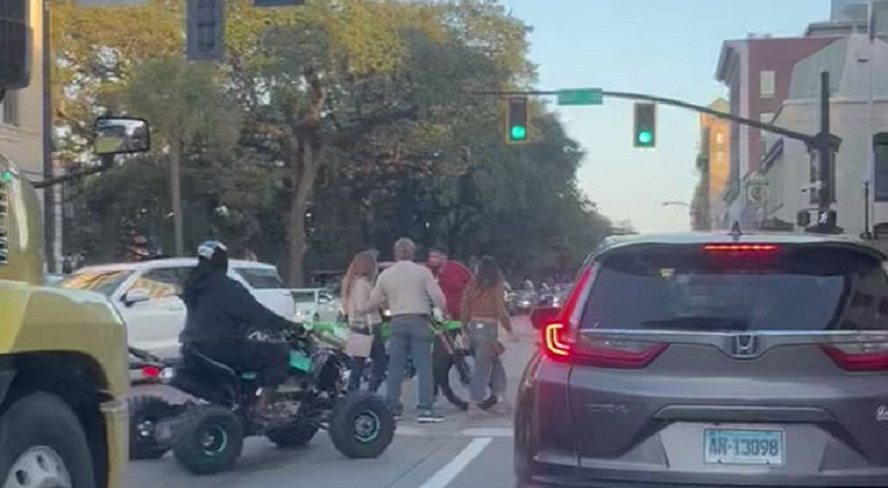 Wild altercation breaks out in front of Savannah City Hall