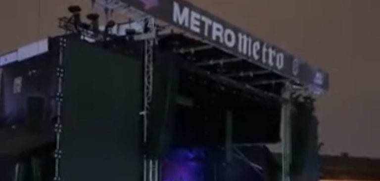 Lil Wayne's Metro Metro set ends early due to arriving late