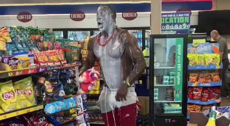 Man pours milk on his eyes in convenience store after being maced