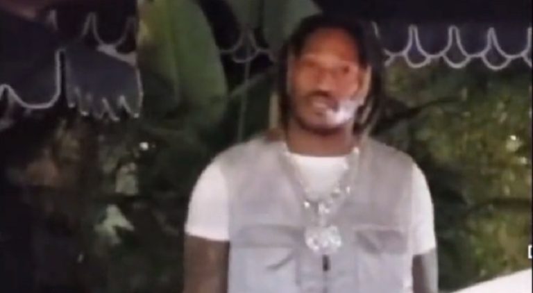 Future threatens paparazzi and throws water on him