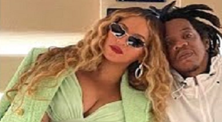 Jay-Z and Beyonce return to IG only following each other