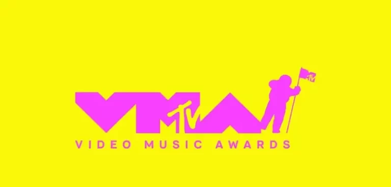 Taylor Swift & SZA lead with most nominations for 2023 MTV VMAs
