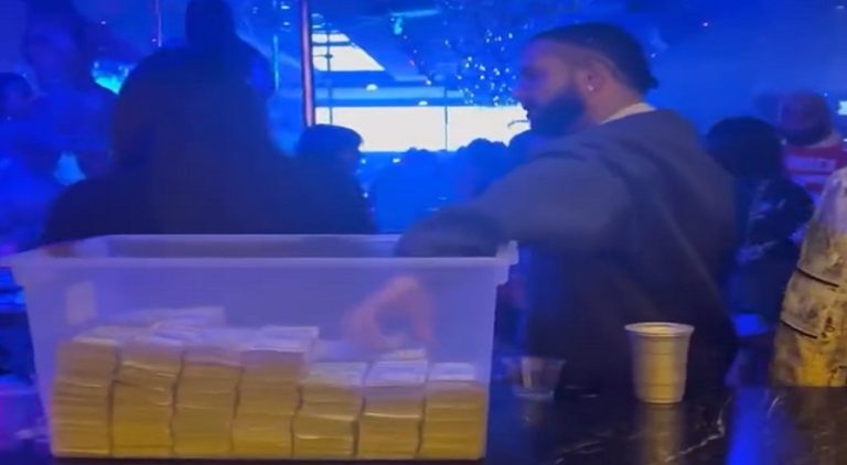 Drake shows up to Onyx in Atlanta with a tote full of cash