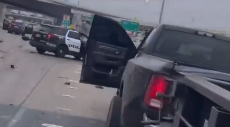 Man saves shot Houston police officer in freeway shootout