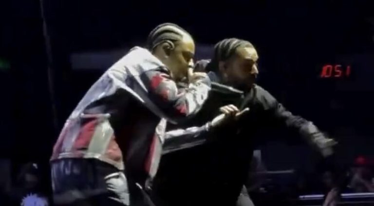 21 Savage brings out Drake during Toronto concert